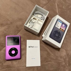 SOLD- ipod classic 7th generation 256gb